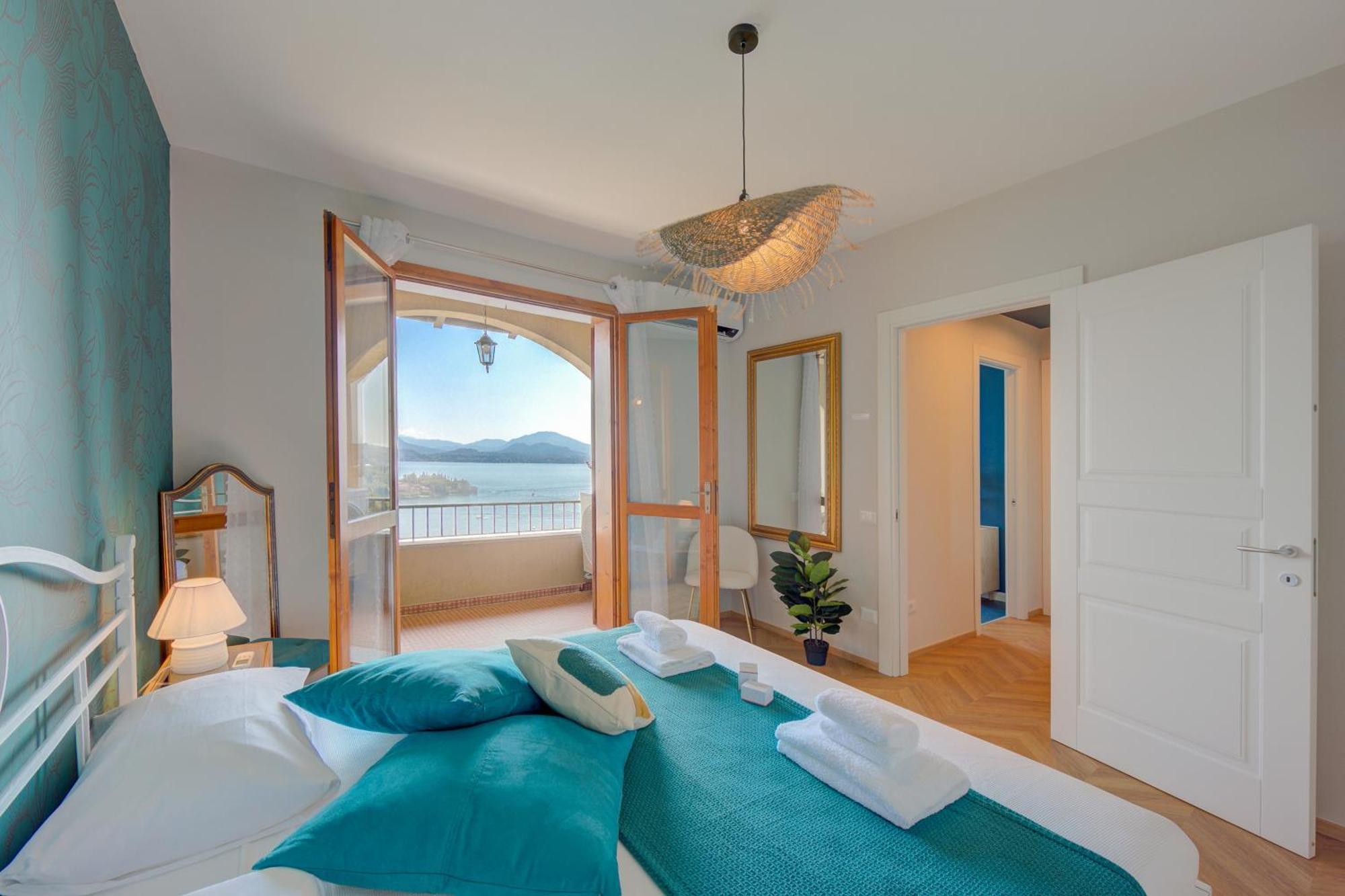Pandora Lake View Stresa - Happy Rentals エクステリア 写真